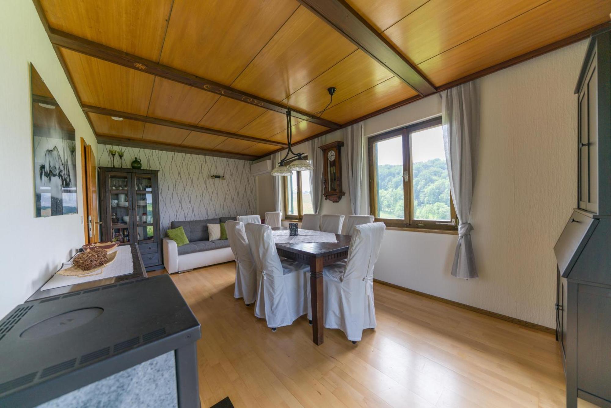 Das Weinberghaus Ratsch an der Weinstrasse Ngoại thất bức ảnh