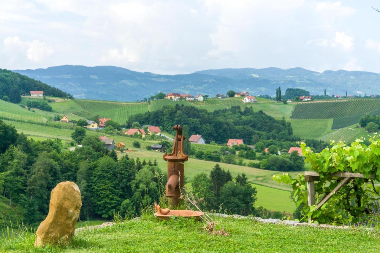 Das Weinberghaus Ratsch an der Weinstrasse Ngoại thất bức ảnh
