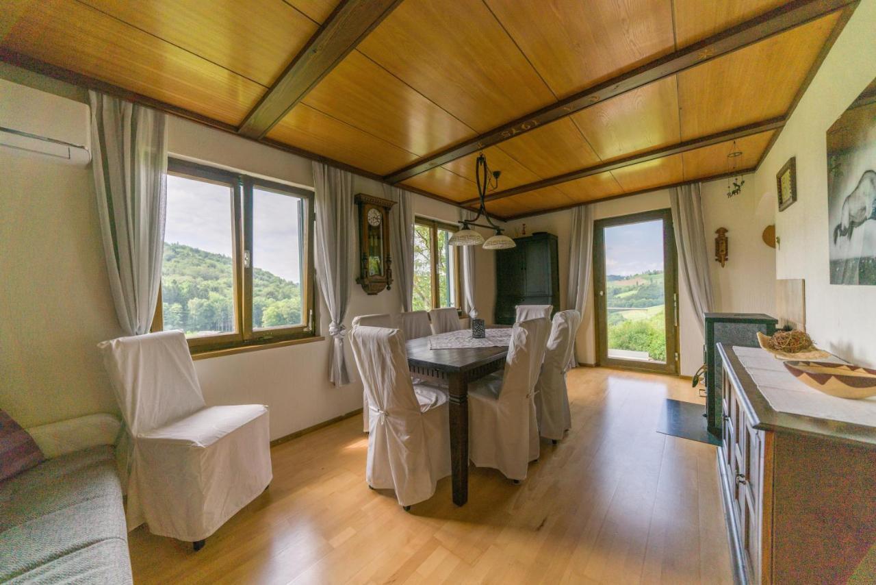 Das Weinberghaus Ratsch an der Weinstrasse Ngoại thất bức ảnh