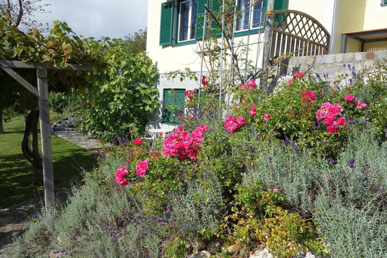 Das Weinberghaus Ratsch an der Weinstrasse Ngoại thất bức ảnh