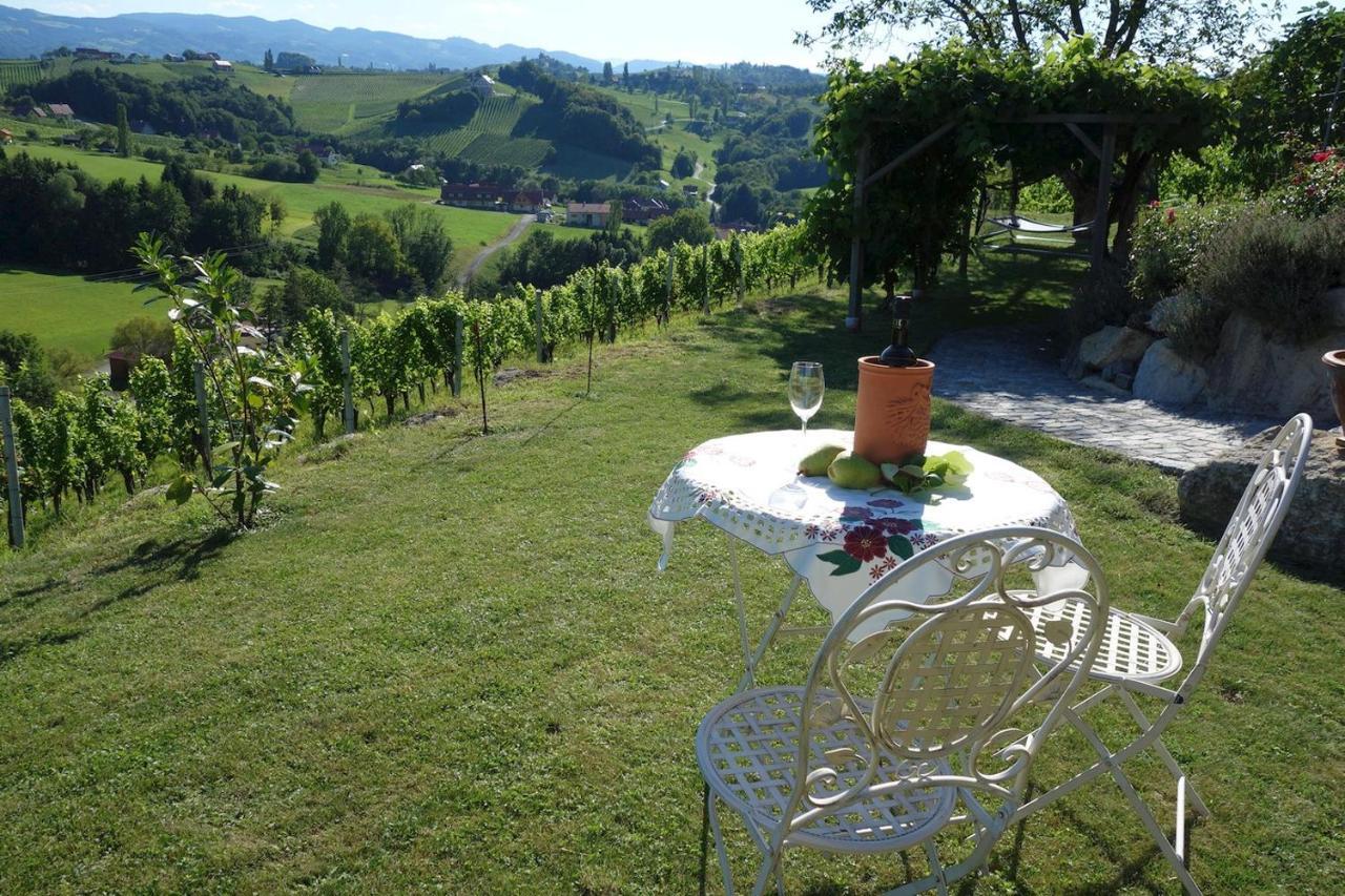 Das Weinberghaus Ratsch an der Weinstrasse Ngoại thất bức ảnh